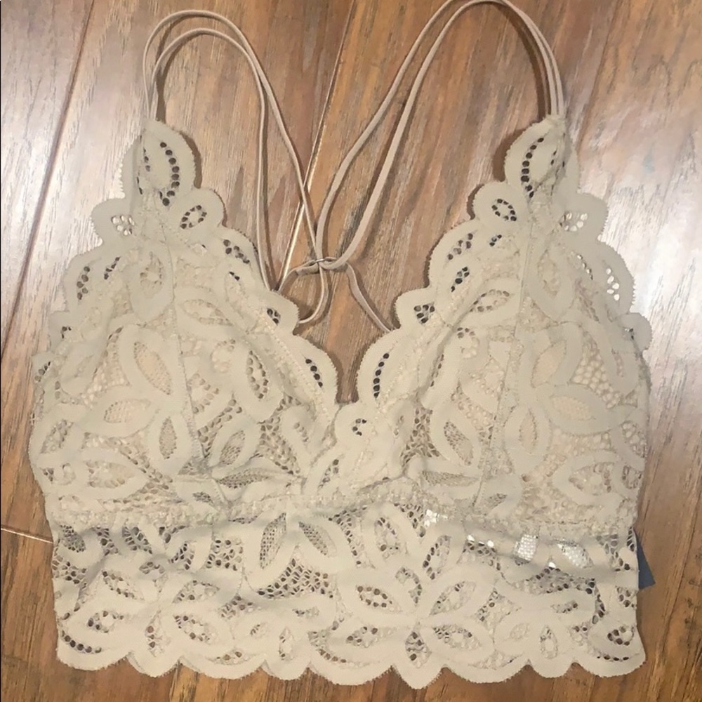 NWT Abercrombie & Fitch Nude Lace Bralette Small